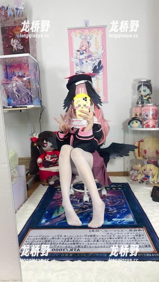 白栎Shirly 白栎Shirly出没,高清图集中让雅努斯JK成为了不可思议的目光焦点!