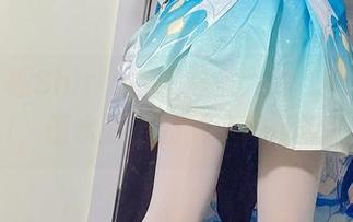 分享白栎Shirly的安静美：朝凪Asanagi，像水面上的风一样轻柔。