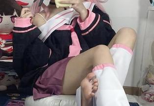 白栎Shirly带你玩转崩坏：星穹铁道流萤女仆定制图集！别问我怎么知道的，反正她比我还懂。