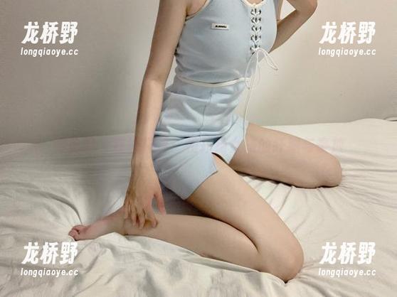 微密圈 - 在线探寻：相扑猫女孩的纤细与豪放