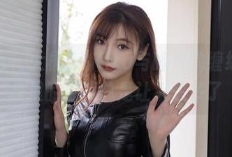 秀人网 - 大橘BBKira与睡衣的缠绵，网盘里的宝藏总是让人想多了