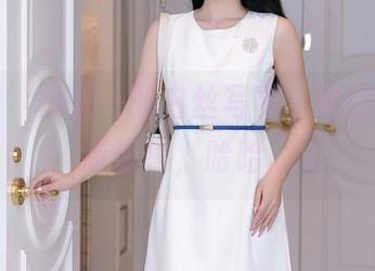 秀人网 - 林乐一的白丝写真，轻轻松松聊点情趣，哈哈。