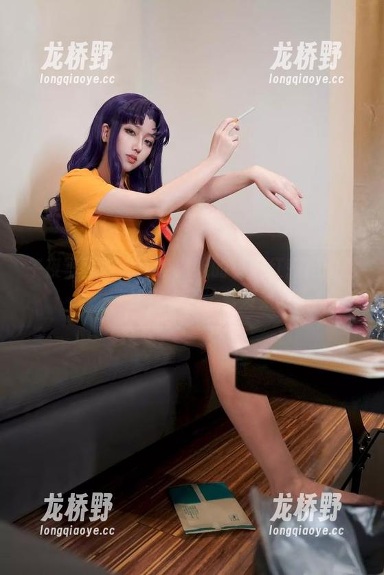 午夜写真时光，绞肉姬的牧濑红莉栖图包，让你看了忙着发呆