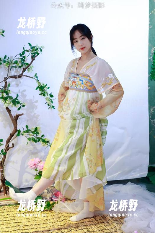 绮梦摄影-瓜瓜 绮梦摄影 - 瓜瓜的万圣节写真,其中的奇思妙想让我目不转睛,决赛的角逐也未必有这尤物让我开心。