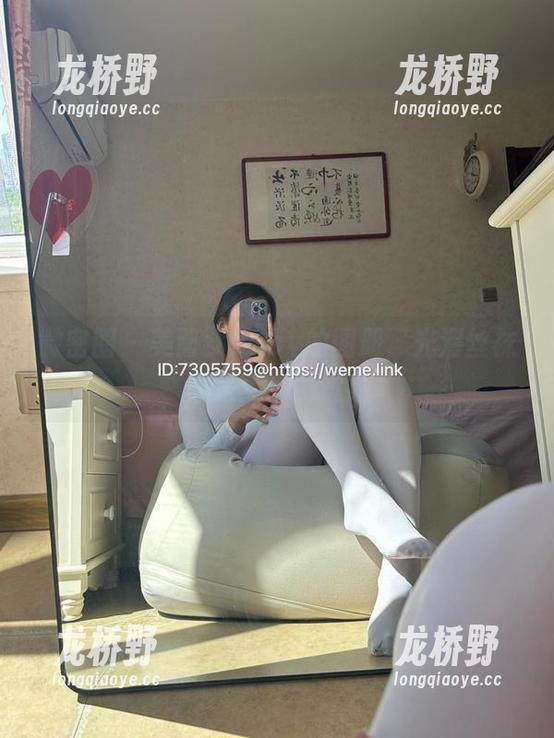 美邵女Baby 微密圈 - 美邵女Baby的图册,光滑丝袜像是梦中的邀约