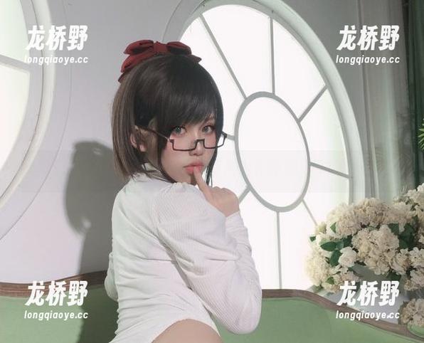 图片中的野性：芊川一笑MNK和她的豹纹人生