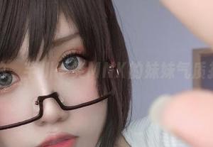 笑着私拍,芊川一笑MNK的妹妹气质扑面而来