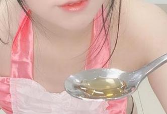 你以为小恶魔只会撒娇?芋圆侑子的写真图包撩到不行