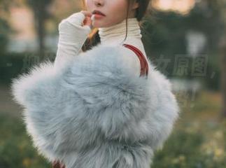 菠萝社 – 柳侑绮的海中少女原图，下载后不要问我如何摆姿势！