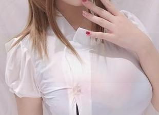 蜜汁猫裘合集：短裙滑动间的微妙，一眼忘不了的回眸！
