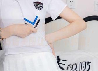 袜啵啵 – 在厚灰丝的神秘笼罩下，稚予的高清美图让人目不转睛！