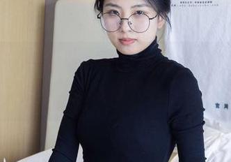袜啵啵 – 挠脚脚？花絮版药酒和水的全新演绎，糯米高清必须下载收藏一份啦！