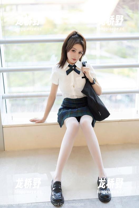 语画界-王馨瑶yanni 语画界 - 啧,王馨瑶yanni的连体衣,作品感觉用力过猛了,但我就是这么爱。