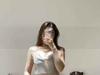 微密圈 – 别说，铁锤姐姐的美图真看得让人心里痒痒，纯白战神果然砸中了我！