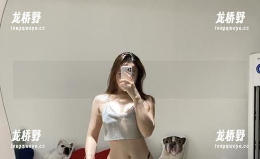 铁锤姐姐 微密圈 - 别说,铁锤姐姐的美图真看得让人心里痒痒,纯白战神果然砸中了我!