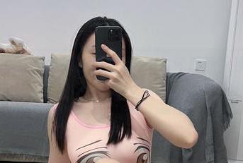 微密圈 – 铁锤姐姐最新摄影集，JK气质像是铁锤上镶着宝石？