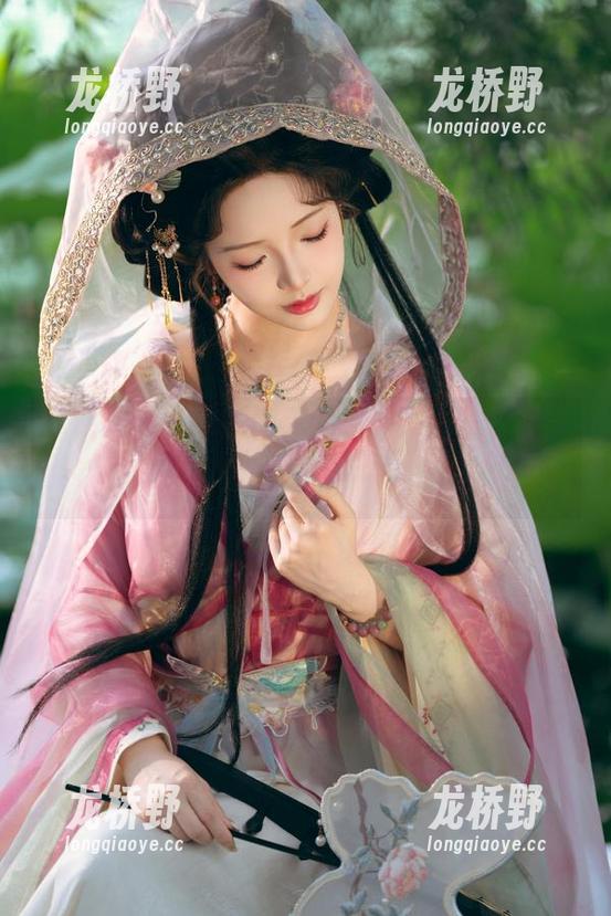 雯妹不讲道理 雯妹不讲道理带你体验瑜伽,免费资源等你来领,不怕你不来,就怕你不会选