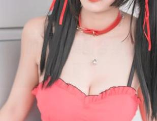 看!雯粥粥i的白裙美图合集,轻松带你入画
