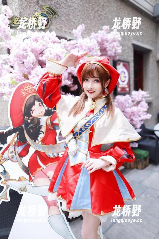 露儿大魔王 纵使禁闭,娜恰的美图照样让人心猿意马——来自露儿大魔王的作品