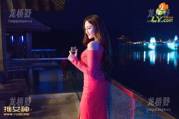 青豆客-颜浅浅Cindy 青豆客 - 私拍大赏:颜浅浅Cindy的“死库水”操作,堪比洗脑广告!