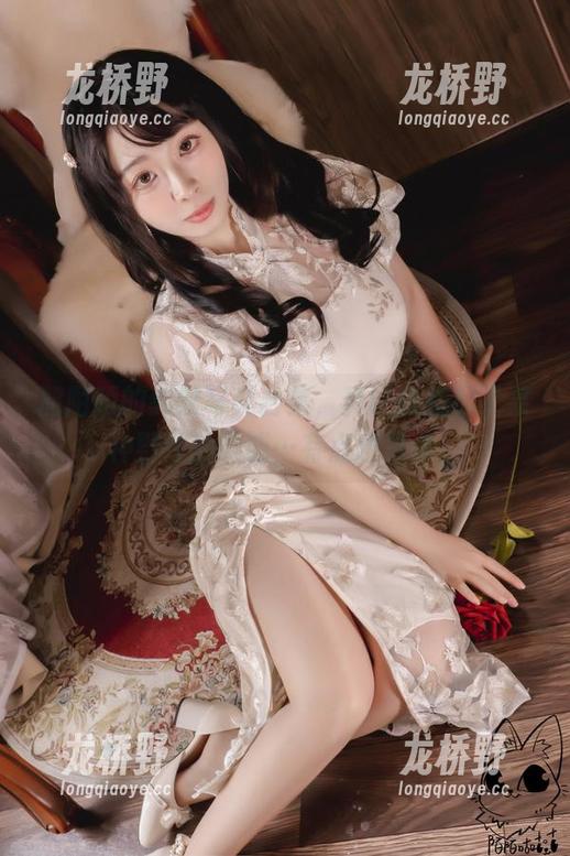 韶陌陌 韶陌陌的豹纹写真合集,真让我想起了某种野性的诱惑…有点意思耶。